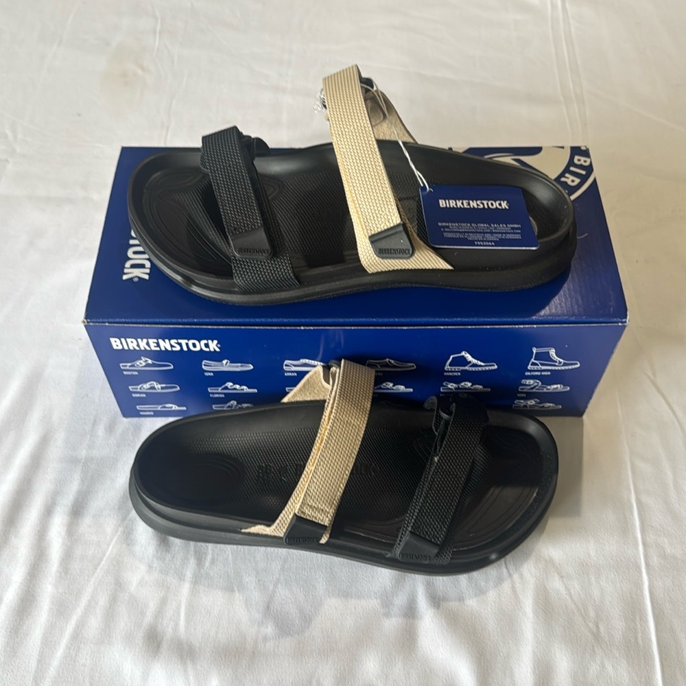 Birkenstock Sahara Futura Sandcastle / Black Regular Polyurethane US 7